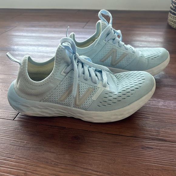 New Balance Womens WSPTRB2 Light Blue Running Shoes Size 9 (M) - Picture 6 of 11